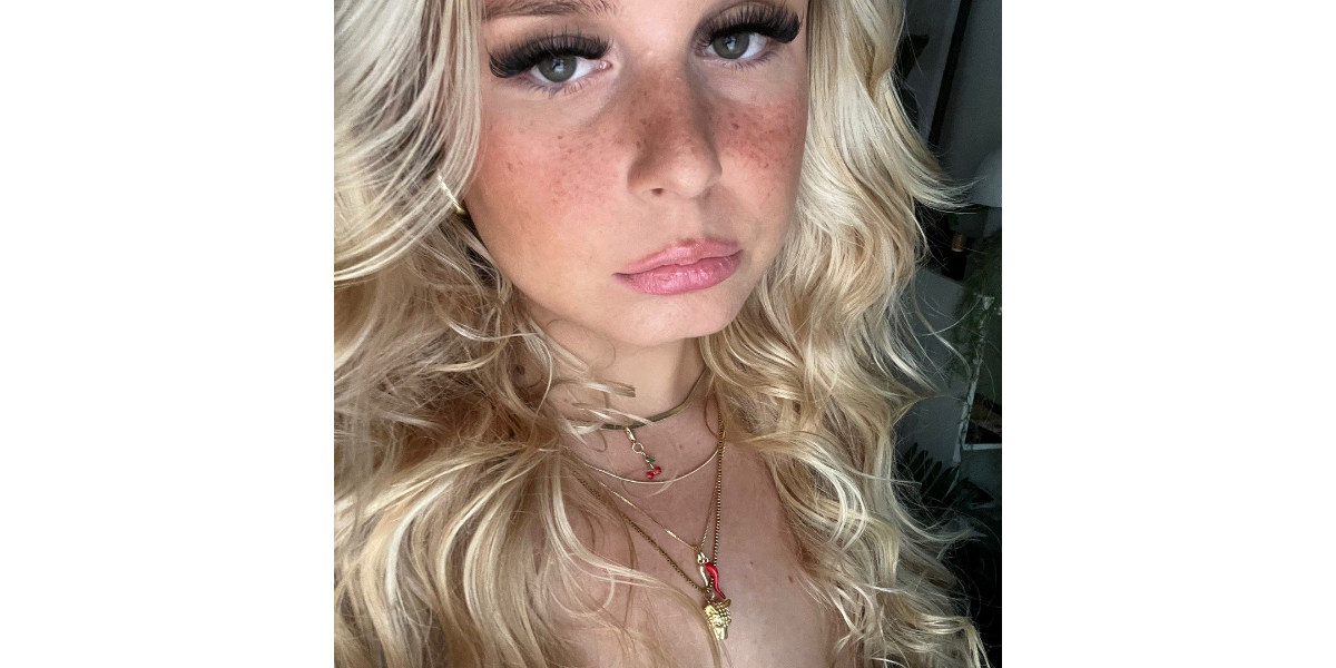 Kiki 💗 (kikiii.isabella) on Snapchat