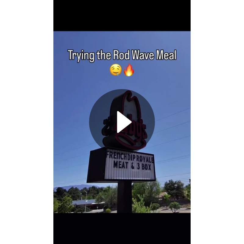 Rod Wave Awbys Trying the Viral Rod Wave Meal at Arby's | Video by ykare (@ykaresnap)