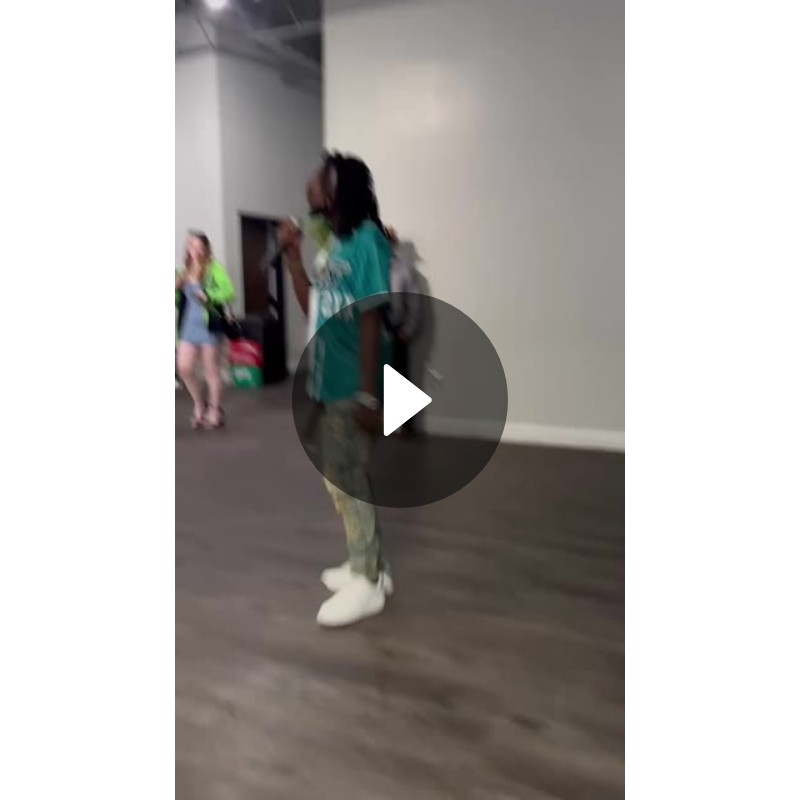 Petra Rabbit Rapper Female rapper showcases freestyle skills. | Rascally Rabbit Ent 🐰🎧🎤🎶🔊 ...
