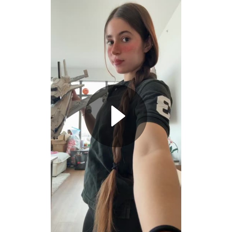 Posted 1/3/2026 Emar B (emarrb) Spotlight