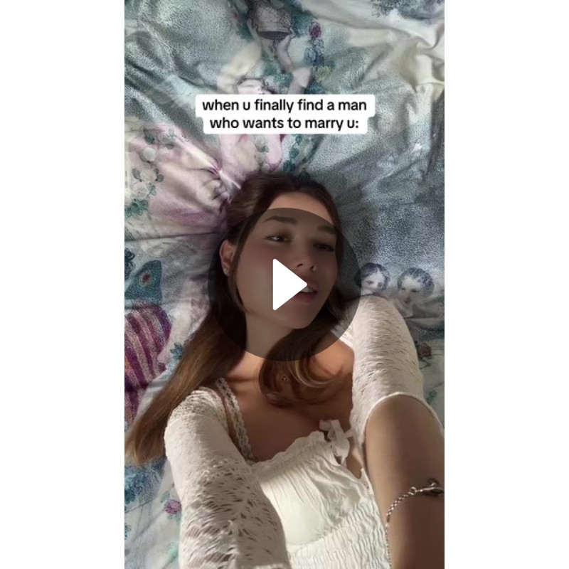 clementinexo | Spotlight on Snapchat