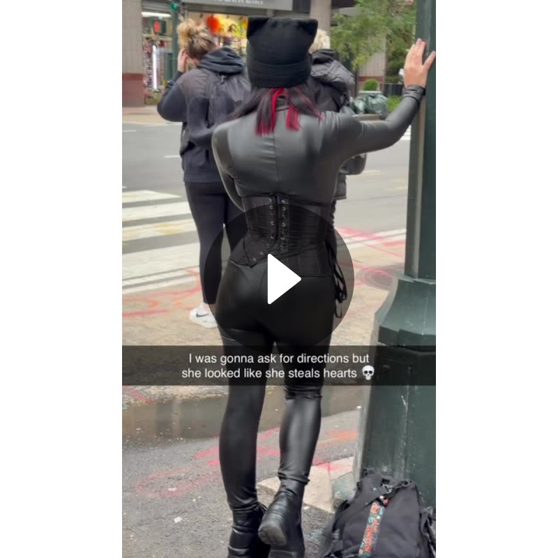 Destiny Fomo's Street Style Moment CatwomanInspired Look on NYC(02)