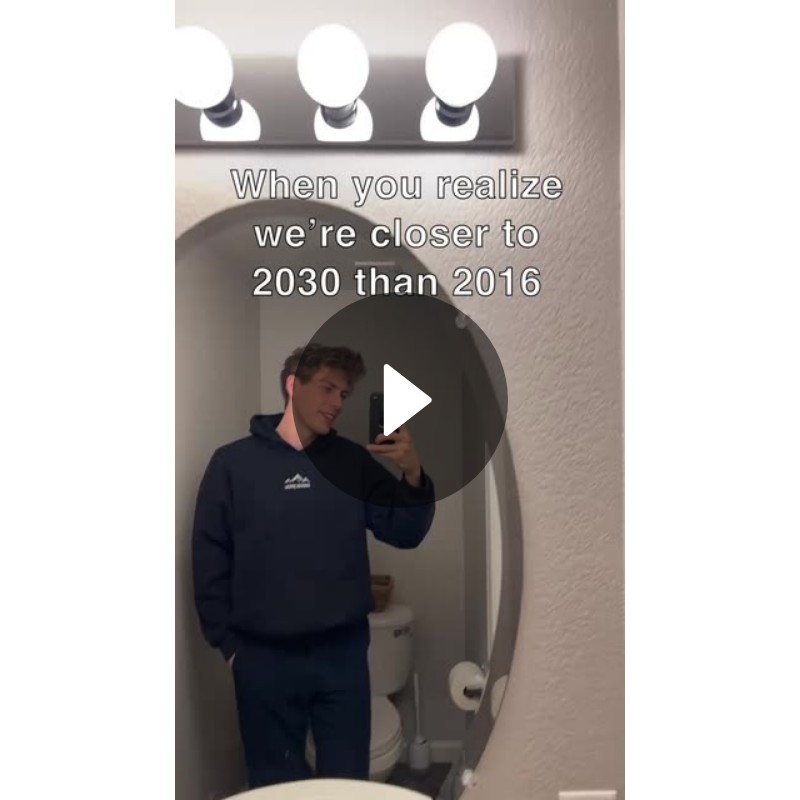 When you realize we’re closer to 2030 than 2016 | Spotlight on Snapchat