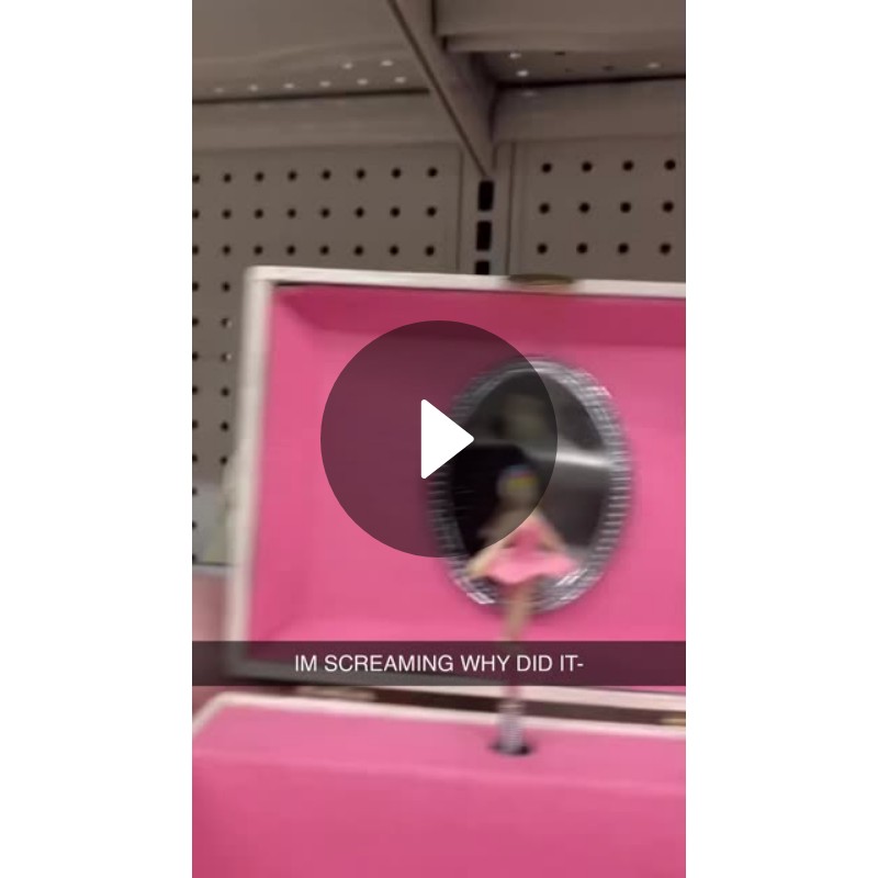 IM SCREAMING WHY DID IT Spotlight on Snapchat