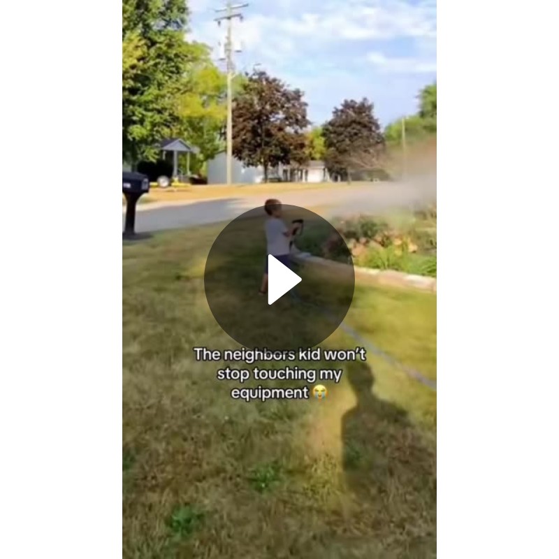 A kid's playful antics caught on camera. Cam2r (cam2r) Spotlight
