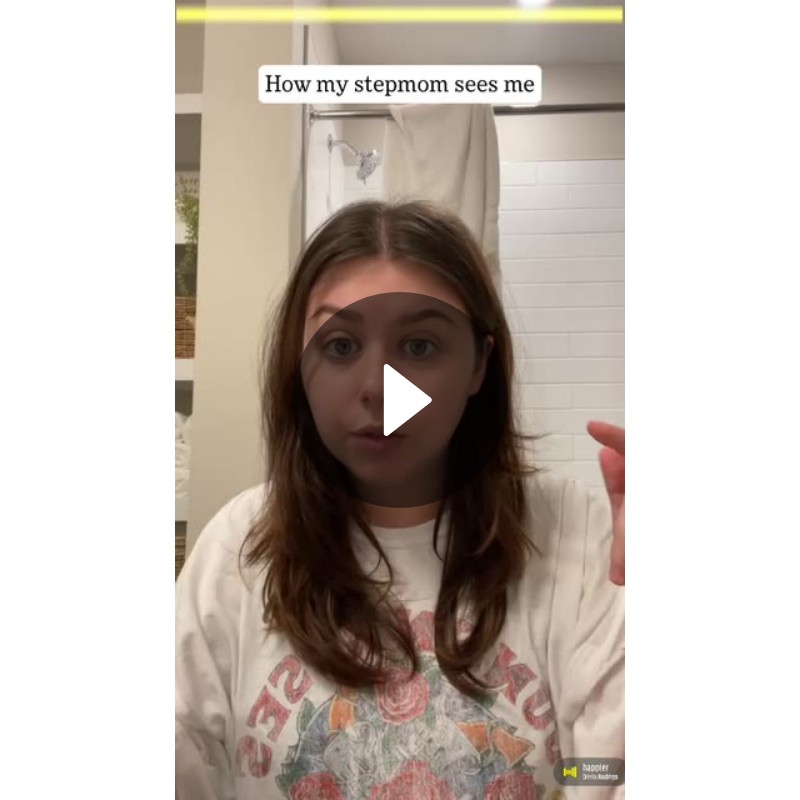 How my stepmom sees me  | vs how my dad sees me  | SnapchatのSpotlight