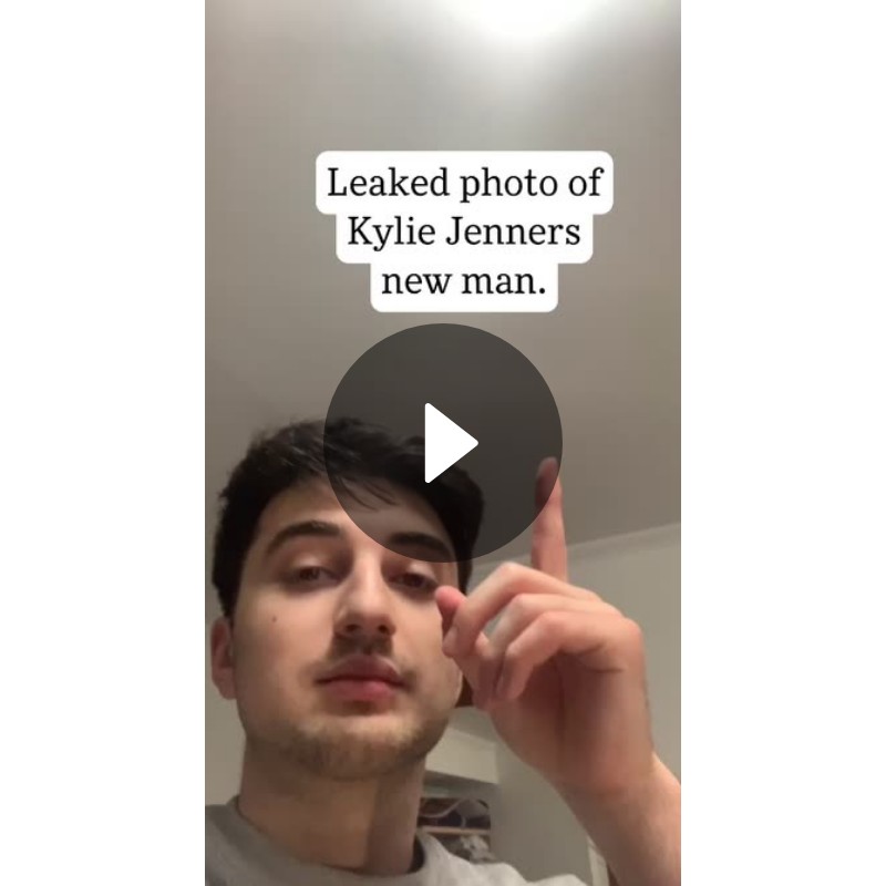 Leaked photo of Kylie Jenners new man. | SnapchatのSpotlight
